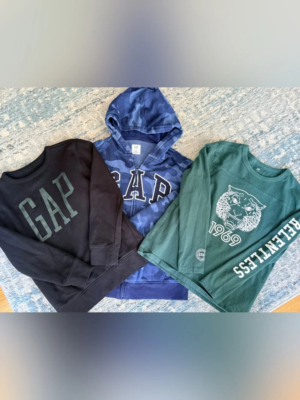 Kids Gap bundle—youth L